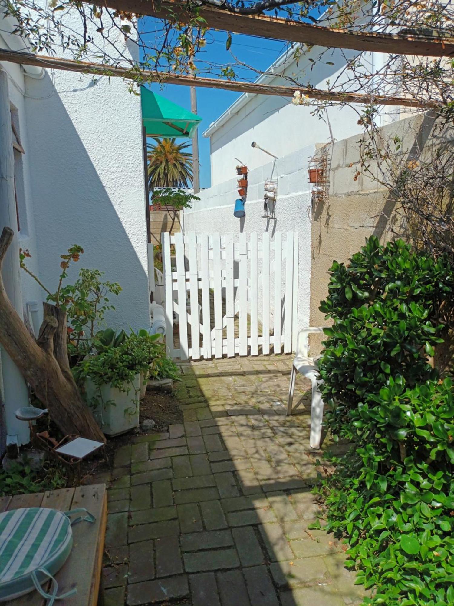 Self Catering Unit 7, Sandbaai Hermanus Bilik gambar